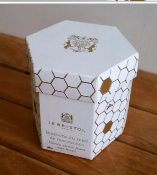 conception-boite-bonbon-hotel-le-bristol